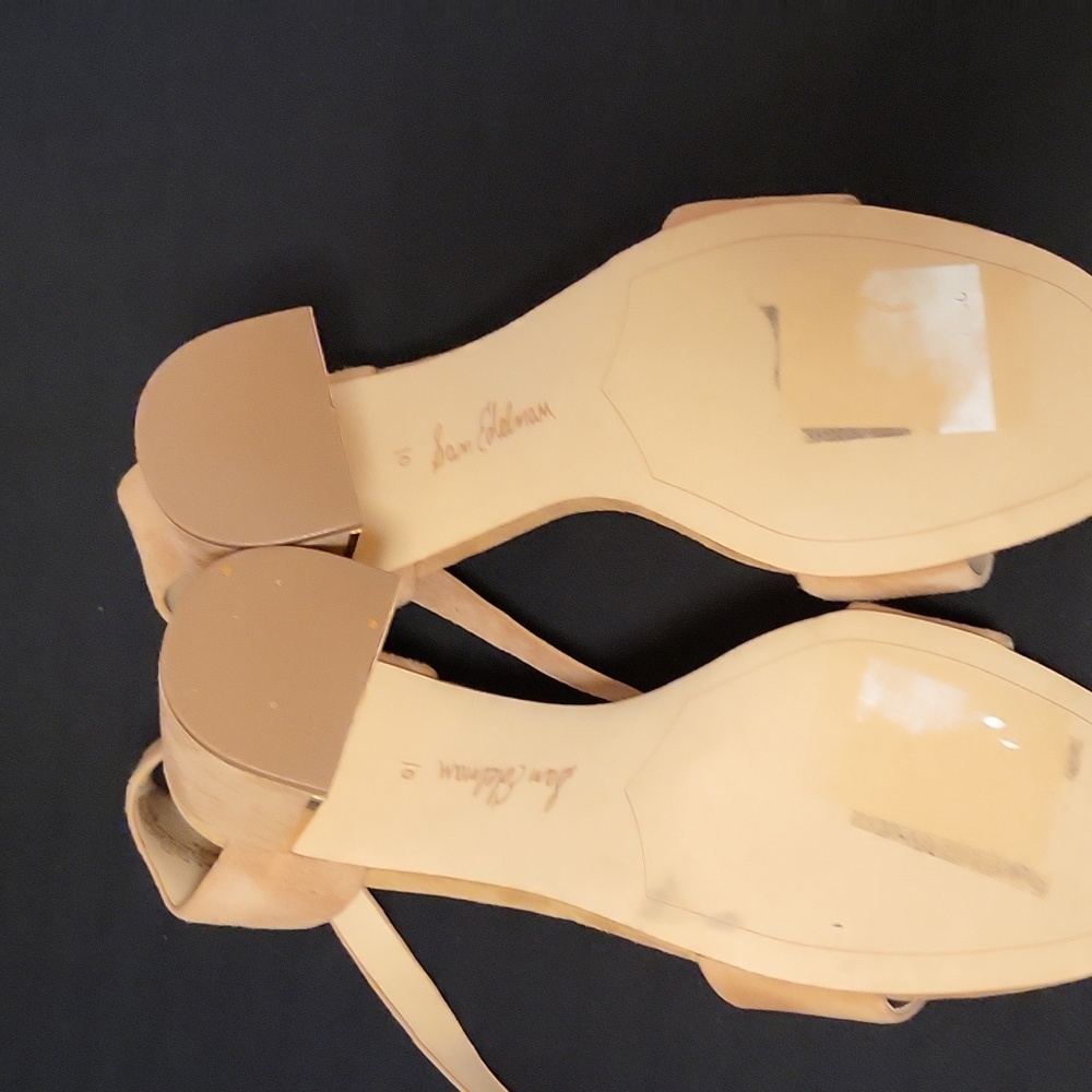 shoes - Picture 4 of 4